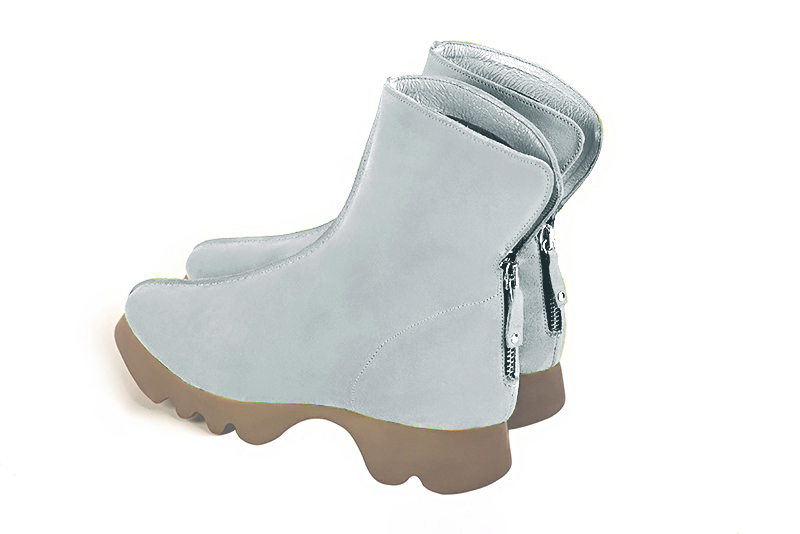 Pearl grey women's ankle boots with a zip at the back. Round toe. Flat rubber soles. Rear view - Florence KOOIJMAN